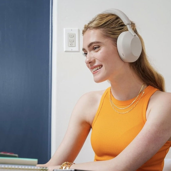 Offre Limité🔥: Casque SONY BLANC Qualité Premium + 3mois Spotify/Netflix Offert 🎁