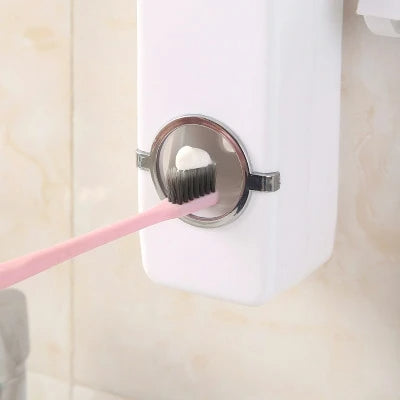 toothpaste موزع معجون اسنان