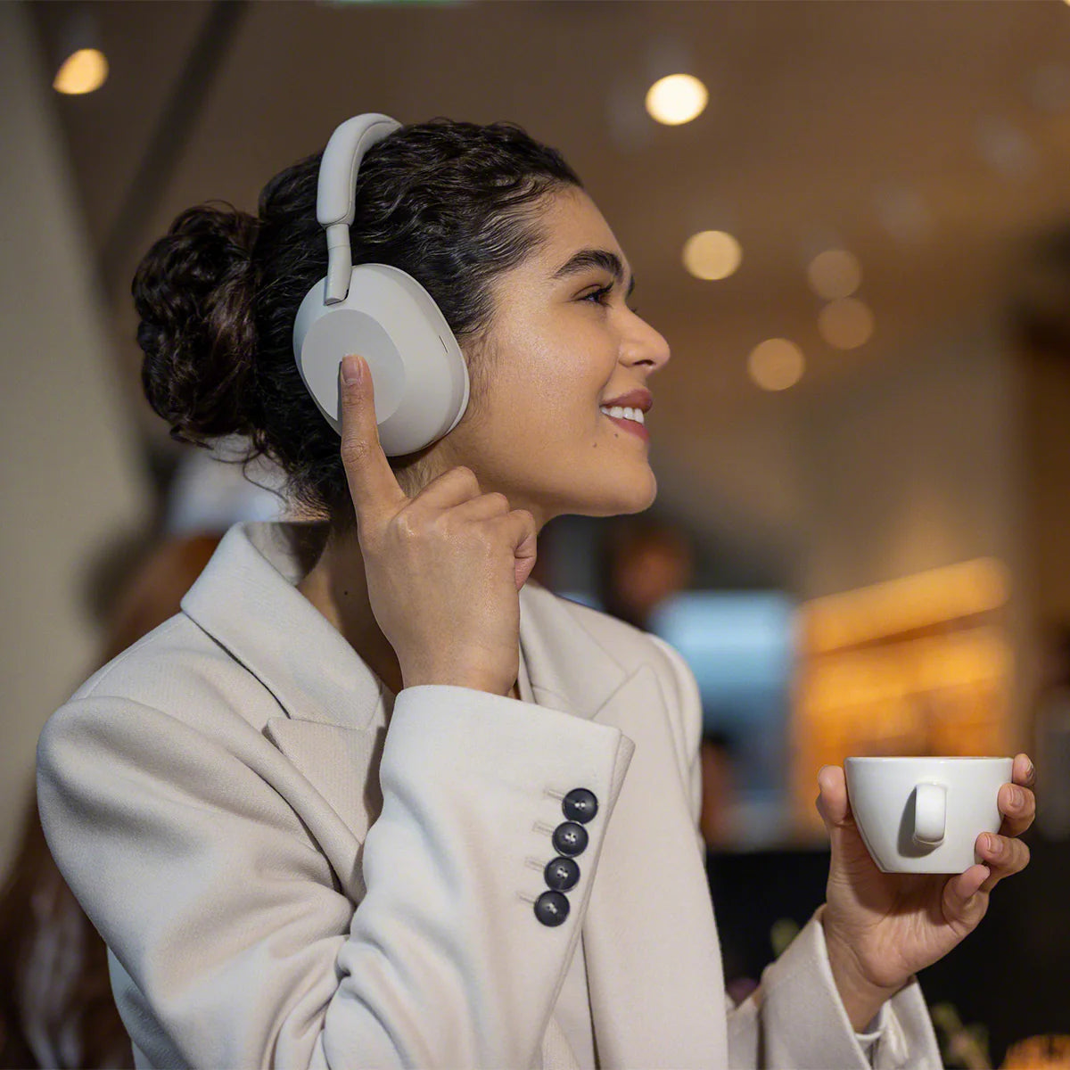 Offre Limité🔥: Casque SONY VH-1000XM5 Blanc Version Japan 🇯🇵+ 3mois Spotify/Netflix cadeau 🎁