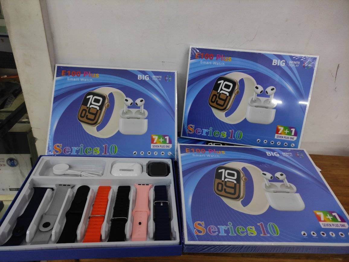 E100 Plus SMART WATCH   ساعة